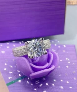 Moissanite Diamond Engagement Ring